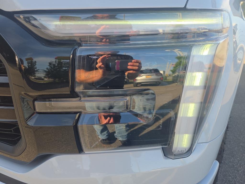 FORD F-150 LARIAT - 4