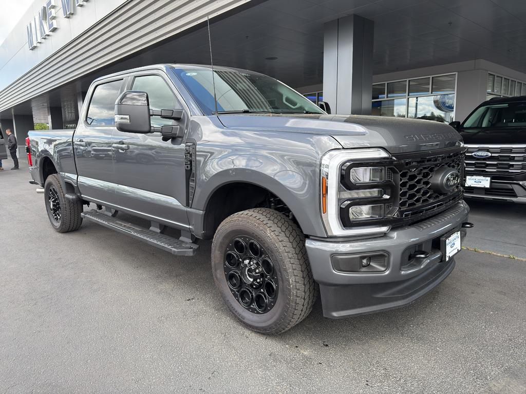 New 2026 Ford F-350 Lariat