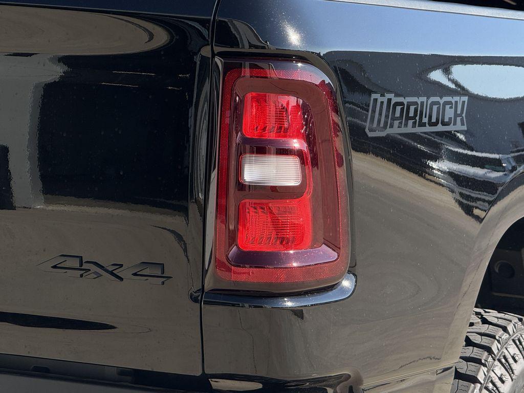 2025 RAM 1500 WARLOCK CREW CAB 4X4 5'7' BOX 照片 7