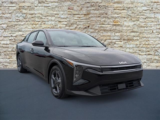 New 2026 Kia K4 LXS