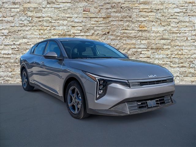 New 2026 Kia K4 LXS