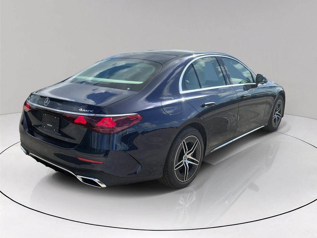 MERCEDES-BENZ E-CLASS - 6