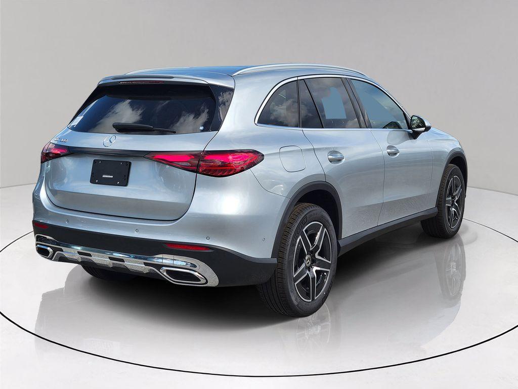 2026 Mercedes-BENZ GLC — фото 6