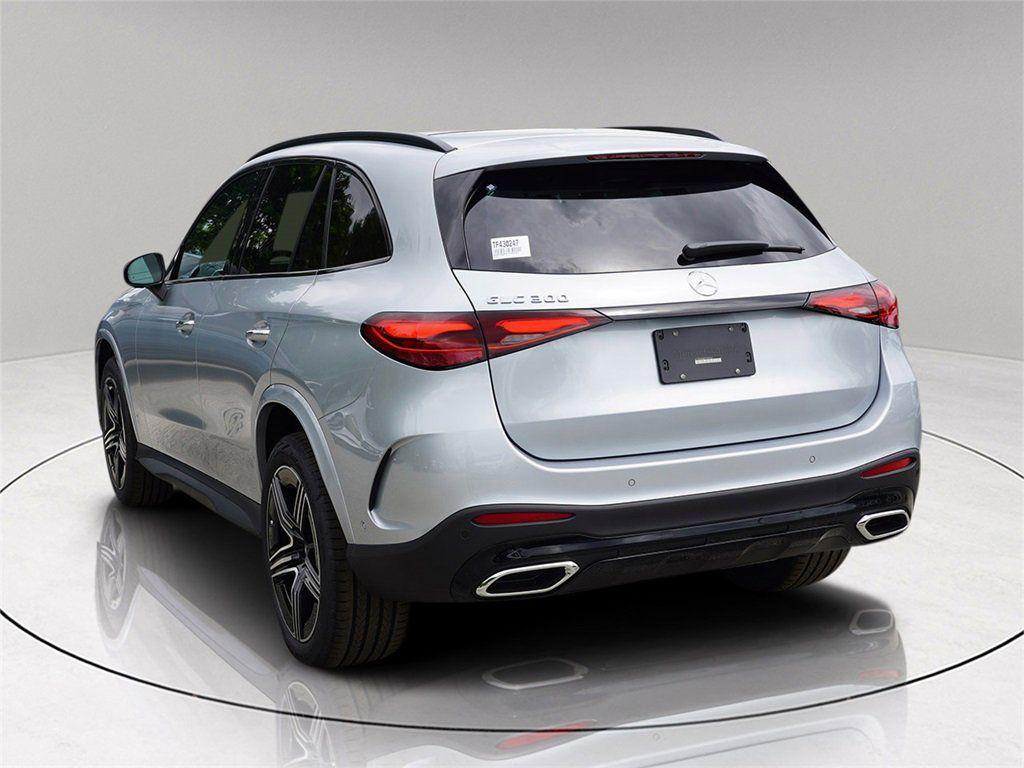 MERCEDES-BENZ GLC - 4