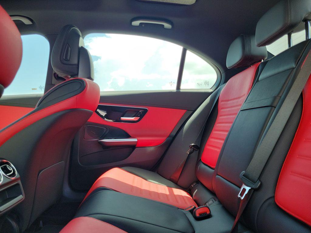 صورة 10 لـ 2026 Mercedes-BENZ C-CLASS