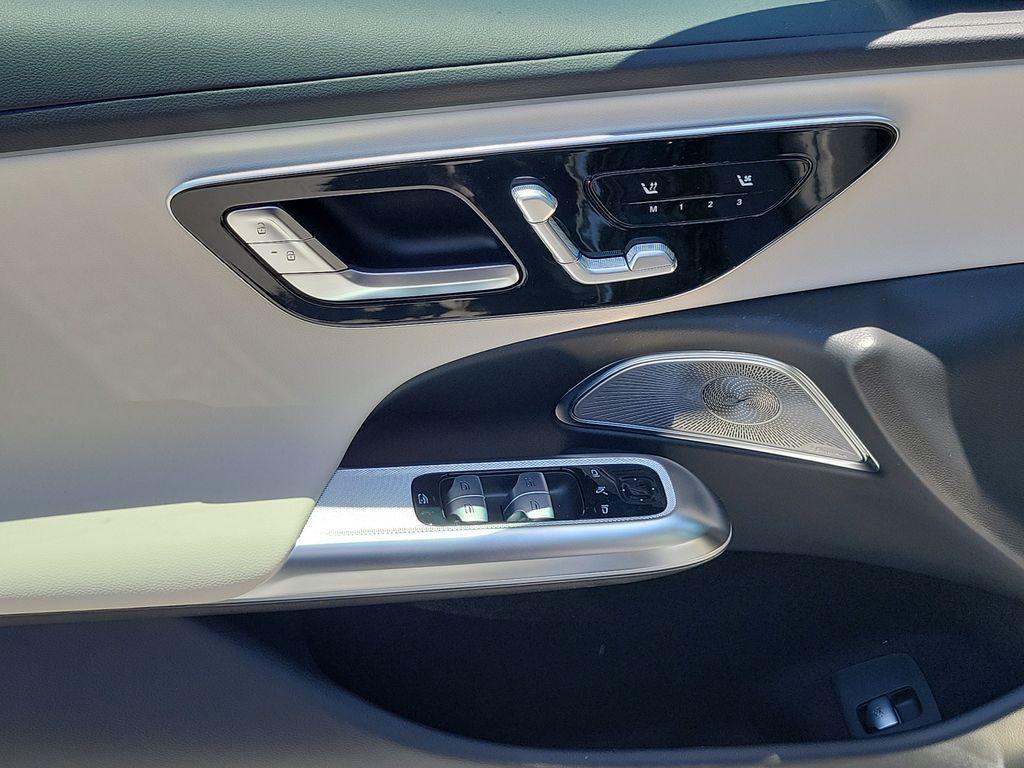 صورة مصغرة 18 لـ 2026 Mercedes-BENZ E-CLASS
