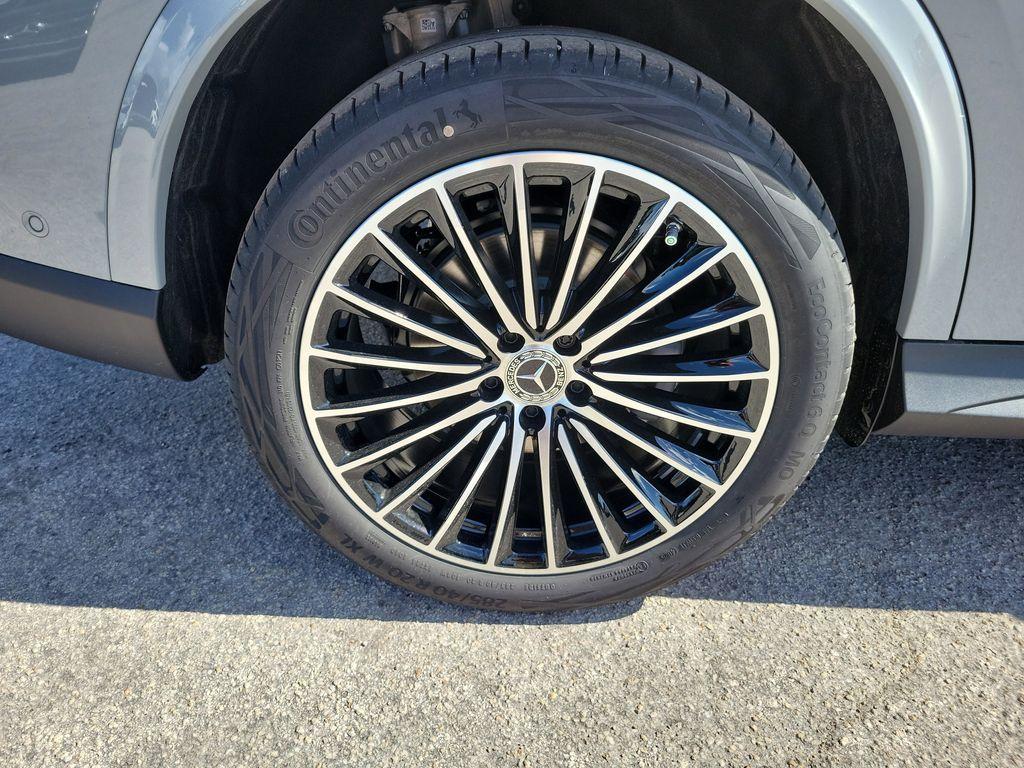 MERCEDES-BENZ GLC - 7