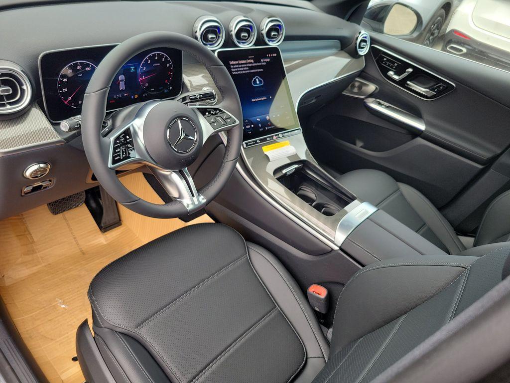 2026 Mercedes-BENZ GLC — миниатюра 20