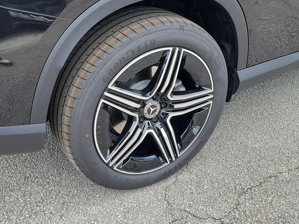 صورة 6 لـ 2026 Mercedes-BENZ GLC