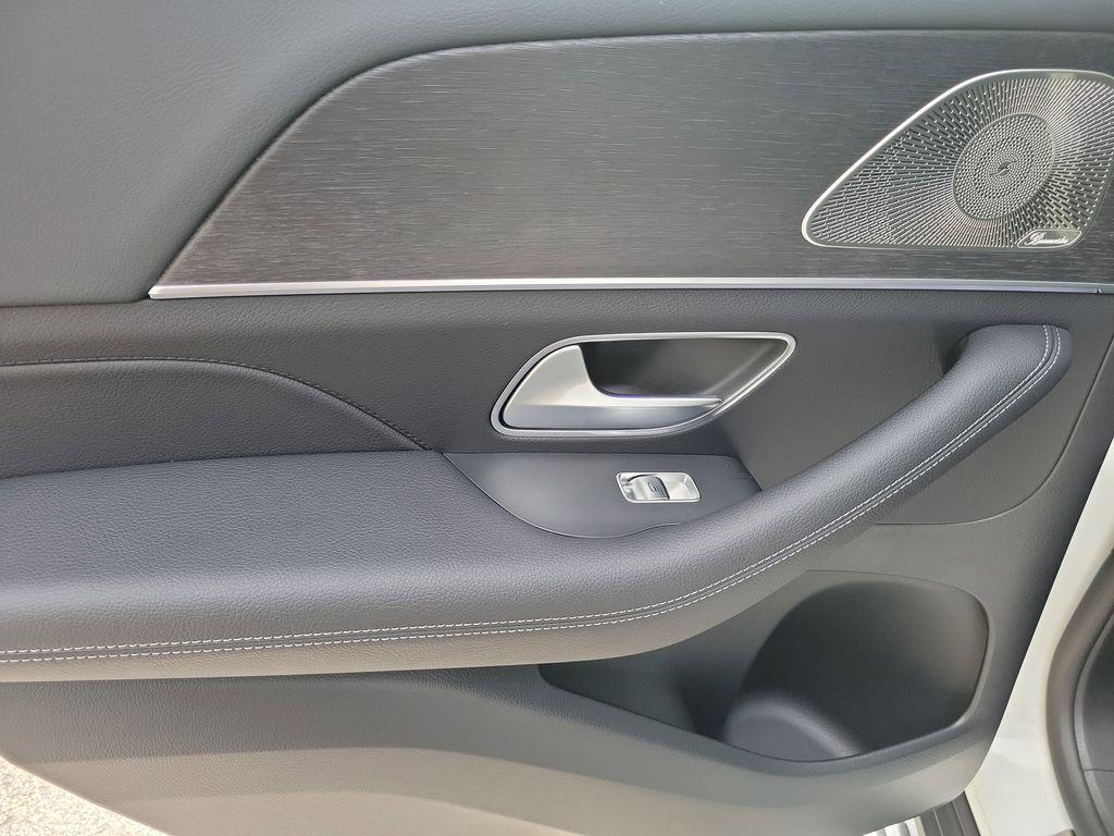 صورة 10 لـ 2026 Mercedes-BENZ GLE