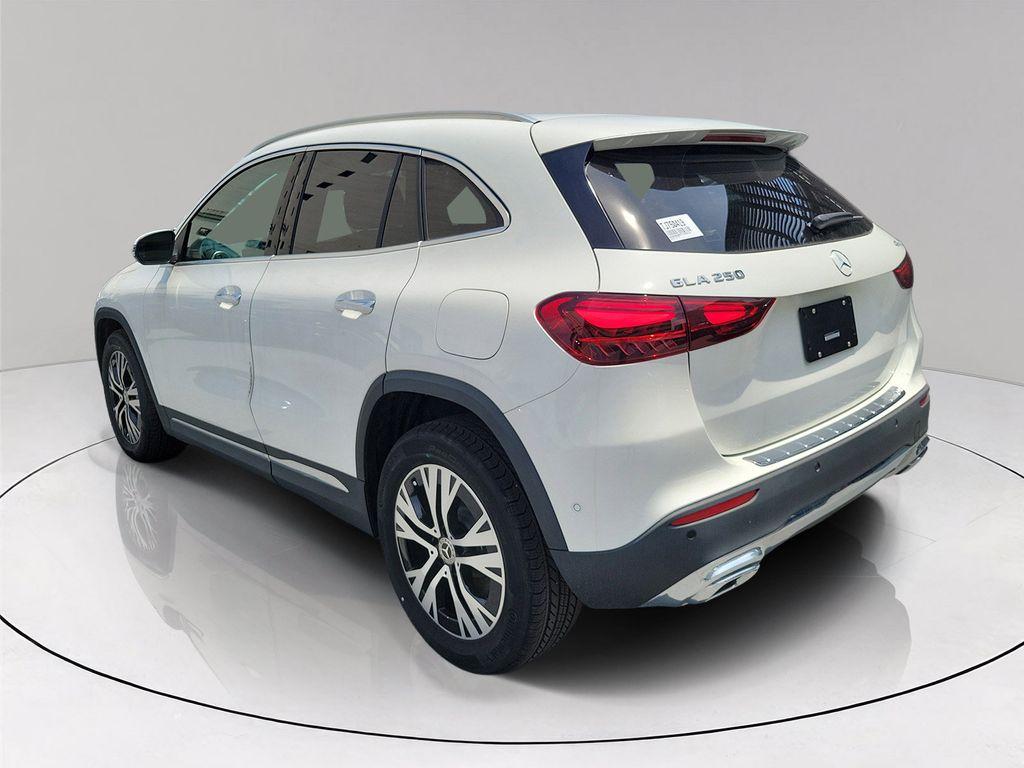 2026 Mercedes-BENZ GLA 照片 4