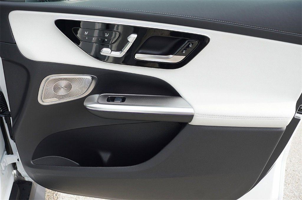 MERCEDES-BENZ GLC - 10