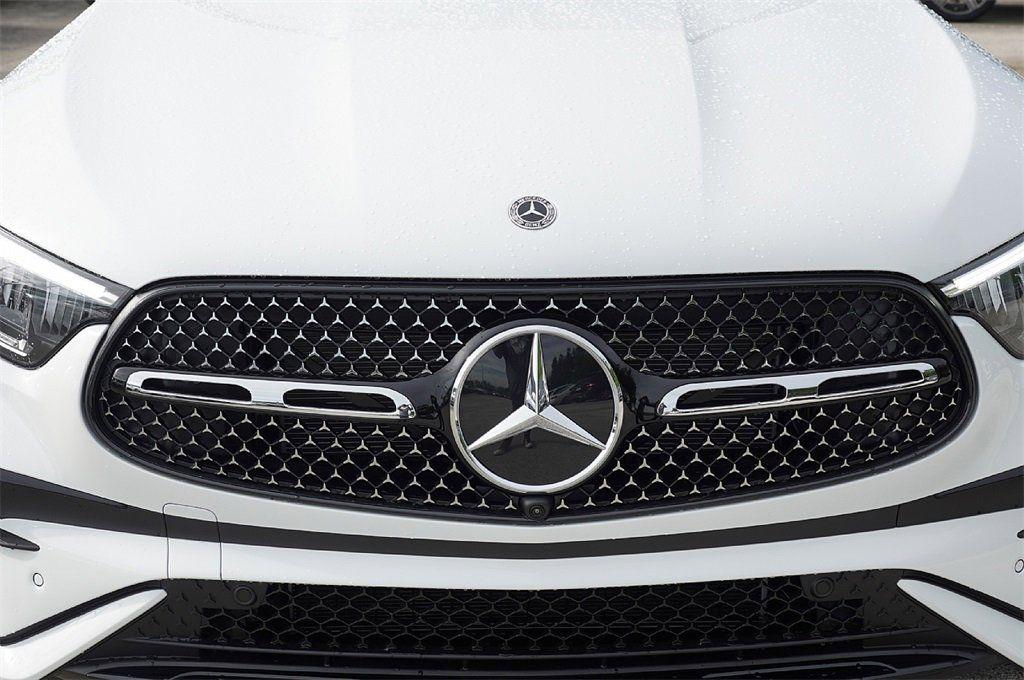 MERCEDES-BENZ GLC - 7