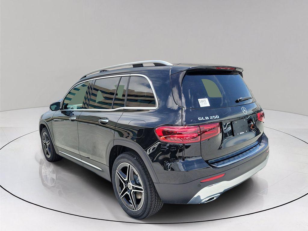 صورة 4 لـ 2026 Mercedes-BENZ GLB