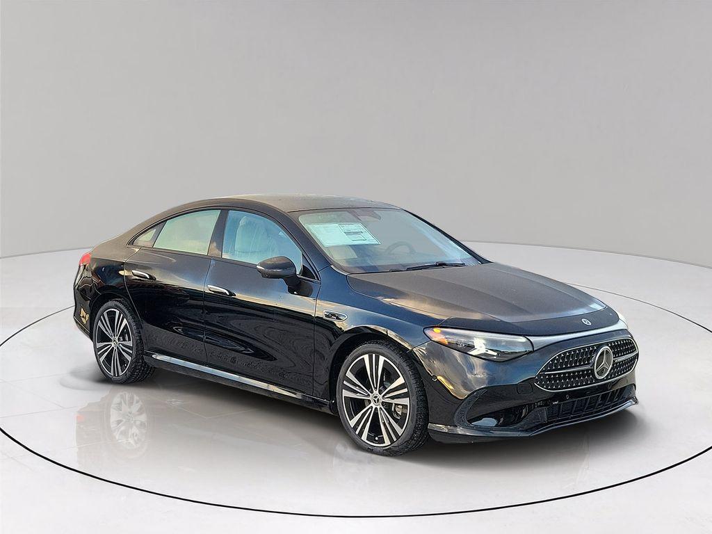 Mercedes-Benz Cla 220 Hybrid main image