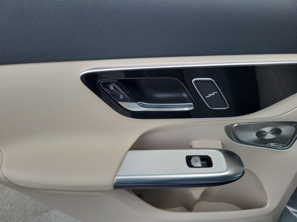 صورة مصغرة 18 لـ 2026 Mercedes-BENZ GLC
