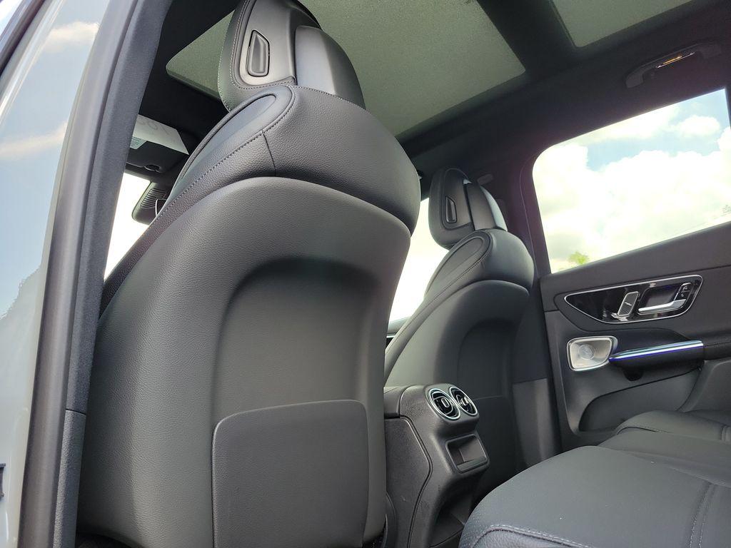 صورة مصغرة 11 لـ 2026 Mercedes-BENZ GLC