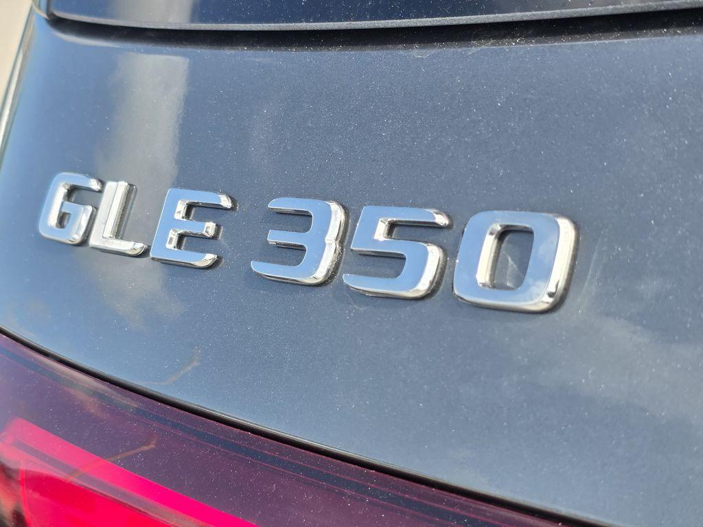 2026 Mercedes-BENZ GLE — фото 8