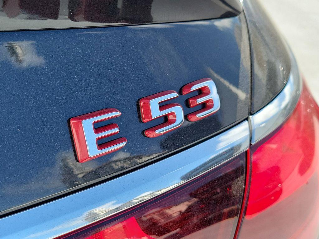 MERCEDES-BENZ E-CLASS - 9