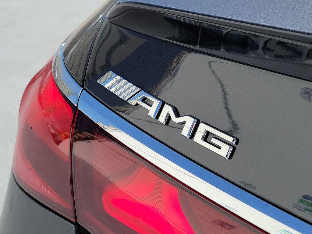 MERCEDES-BENZ E-CLASS - 8