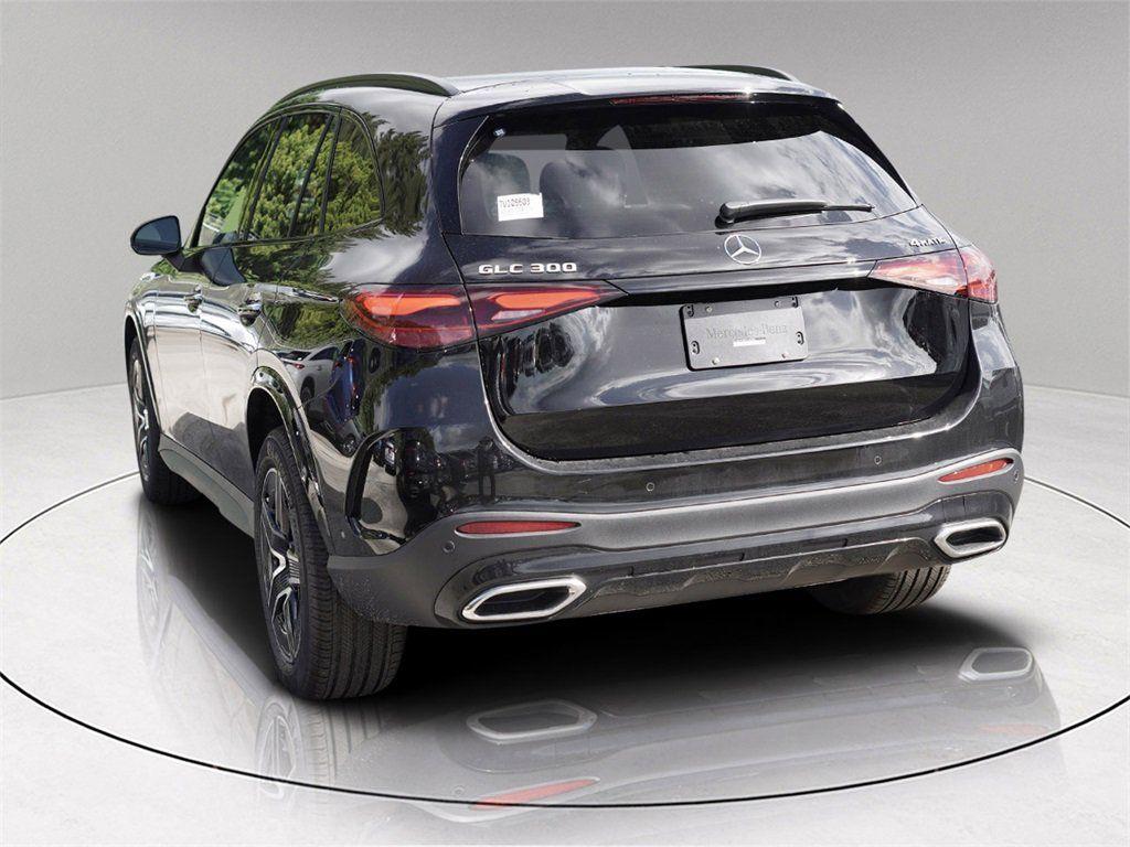 MERCEDES-BENZ GLC - 4