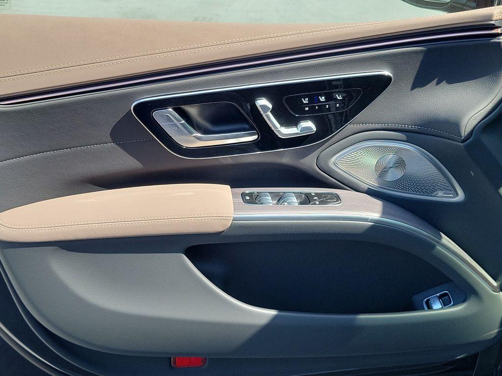 2026 Mercedes-BENZ EQS 缩略图 17