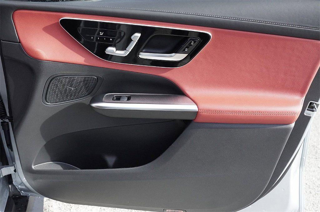 MERCEDES-BENZ GLC - 10