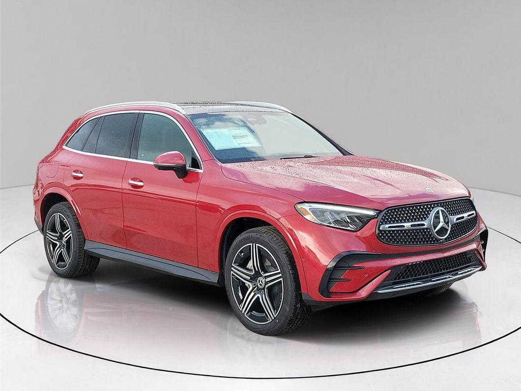 2026 Mercedes-BENZ GLC — фото 1