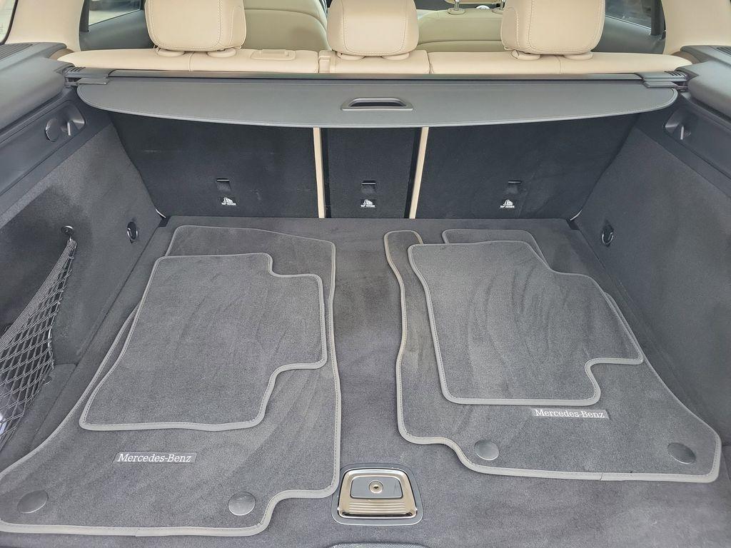 MERCEDES-BENZ GLC - 9