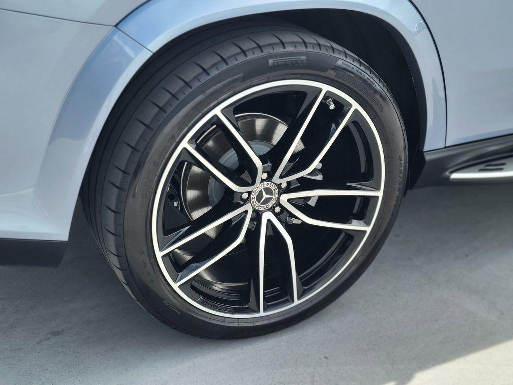 MERCEDES-BENZ GLS - 7