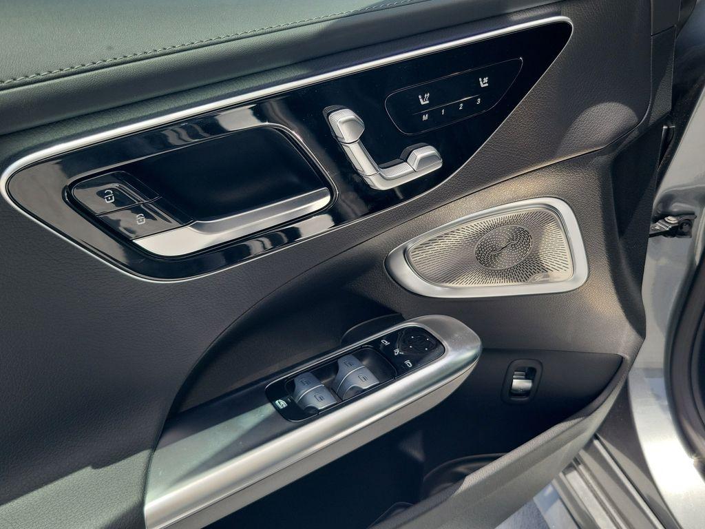 صورة مصغرة 18 لـ 2026 Mercedes-BENZ C-CLASS