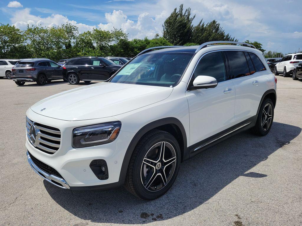 2026 Mercedes-BENZ GLB — миниатюра 3