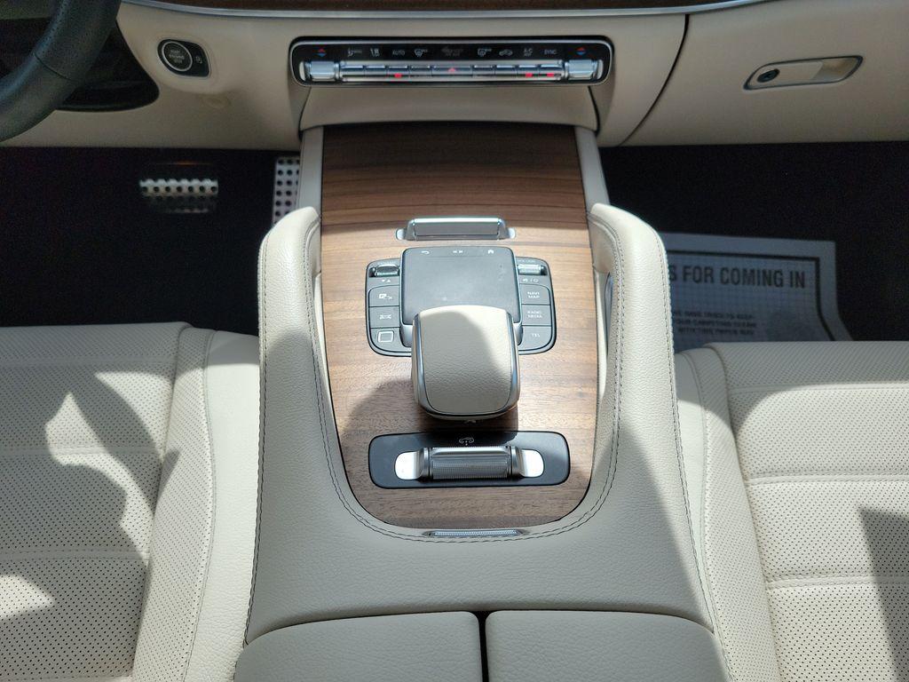 2025 Mercedes-BENZ GLS 缩略图 18
