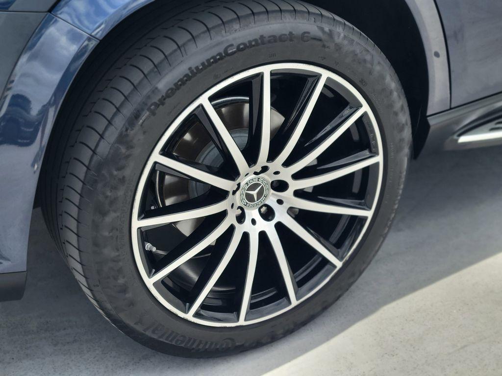 MERCEDES-BENZ GLS - 7