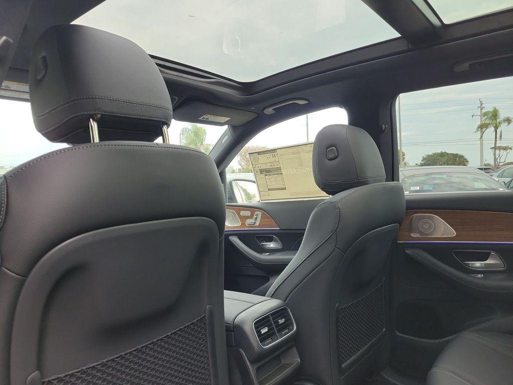2026 Mercedes-BENZ GLE — миниатюра 13