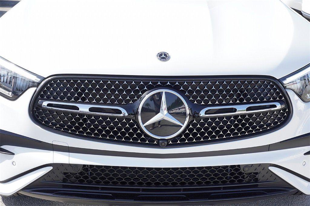 MERCEDES-BENZ GLC - 7