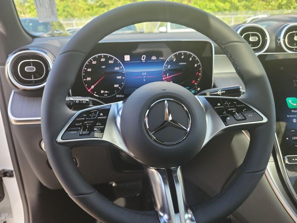 2026 Mercedes-BENZ GLC — миниатюра 24