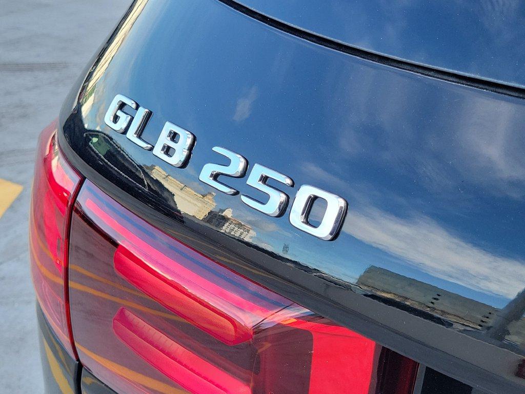 2026 Mercedes-BENZ GLB 照片 7