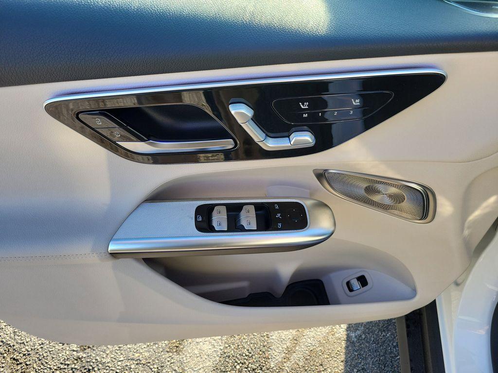 2026 Mercedes-BENZ GLC 缩略图 17