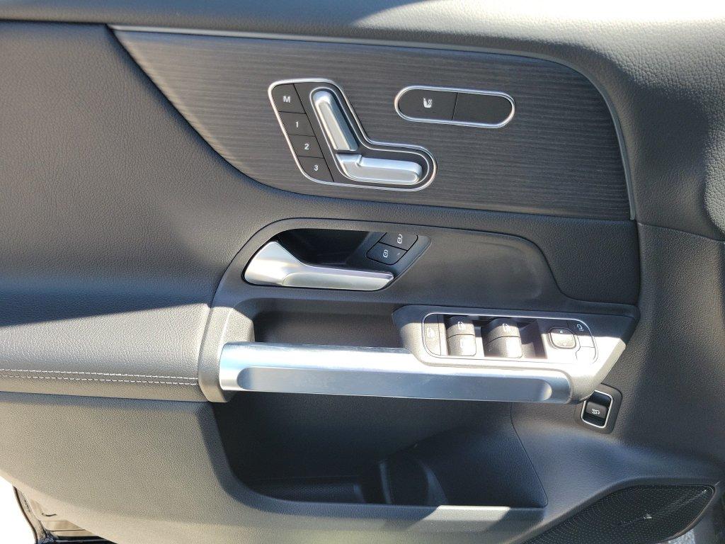 2026 Mercedes-BENZ GLB 缩略图 14