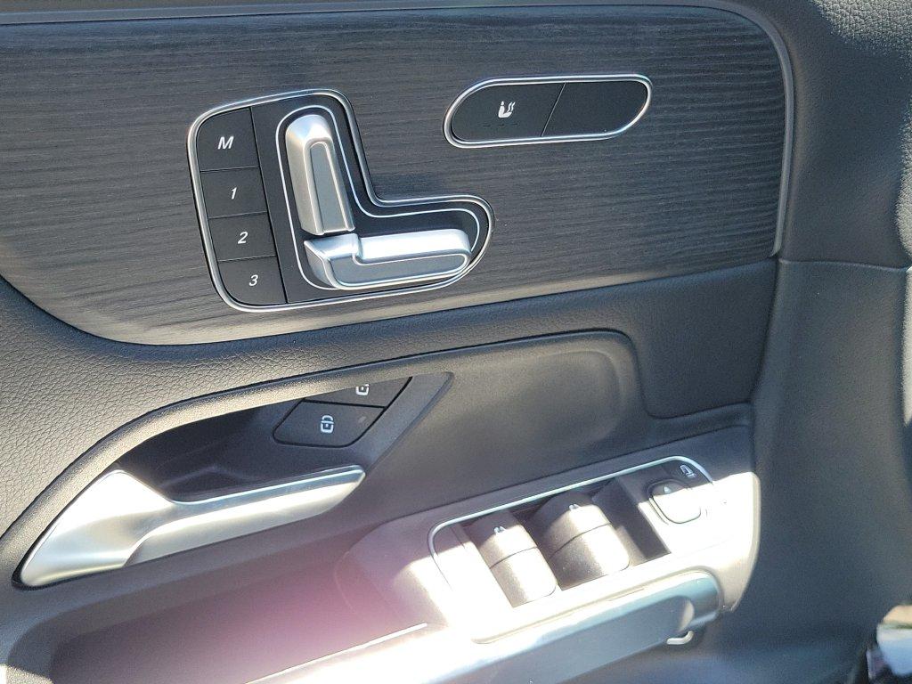 2026 Mercedes-BENZ GLB 缩略图 15