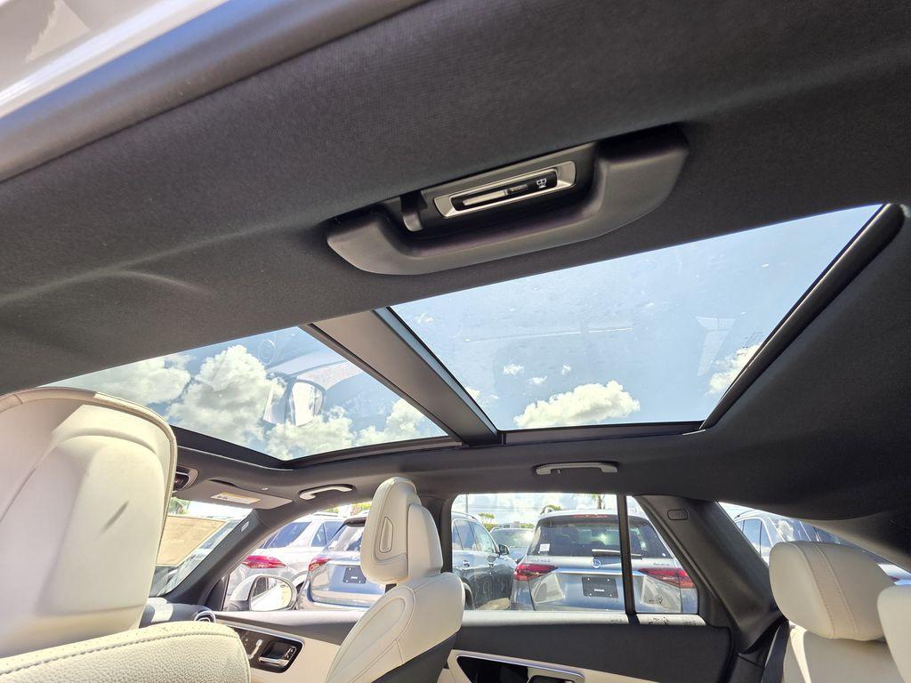 2026 Mercedes-BENZ GLC 缩略图 12