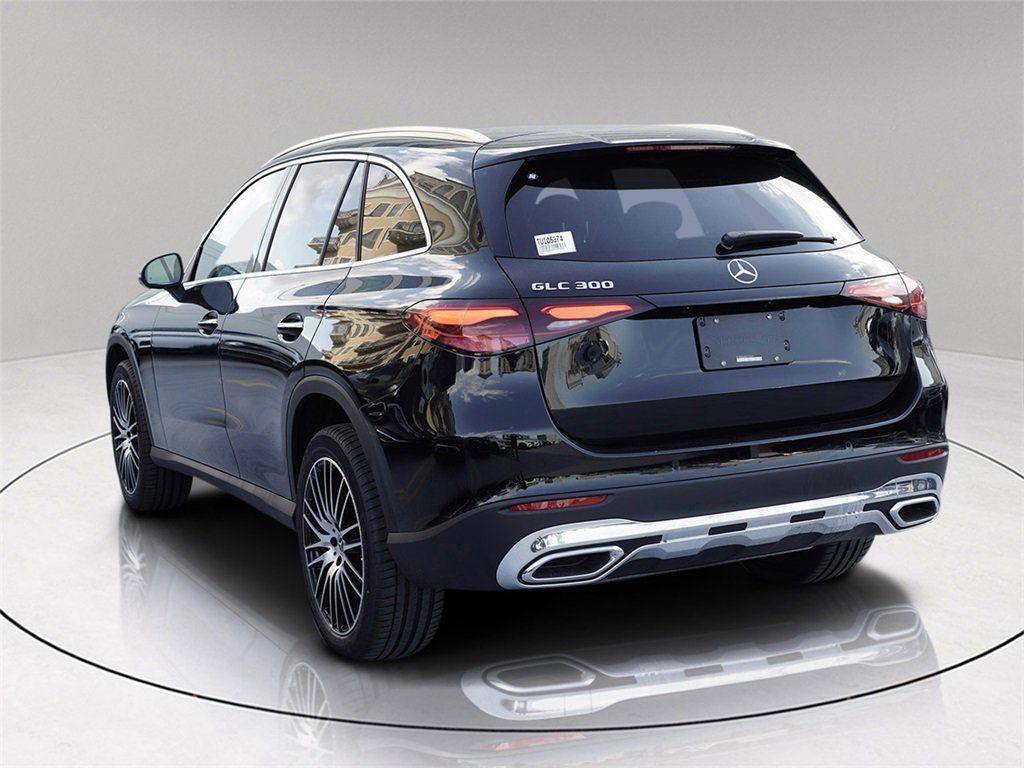 MERCEDES-BENZ GLC - 4