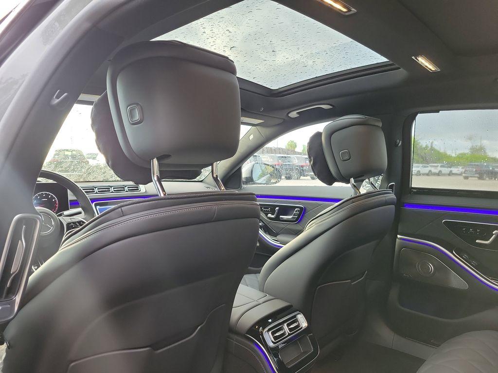 2026 Mercedes-BENZ S-CLASS — миниатюра 13