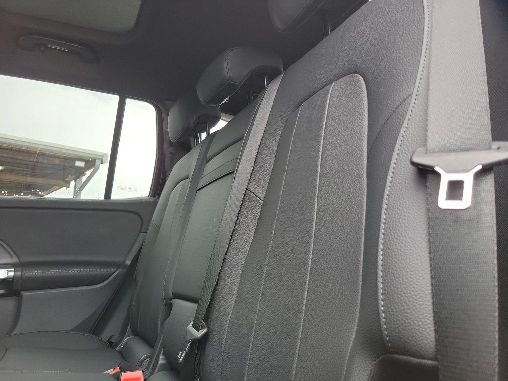 2026 Mercedes-BENZ GLB 照片 9