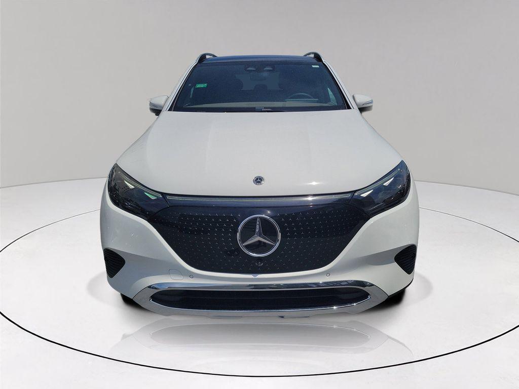2026 Mercedes-BENZ EQE 照片 2