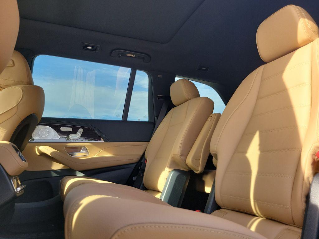 صورة 10 لـ 2026 Mercedes-BENZ GLS