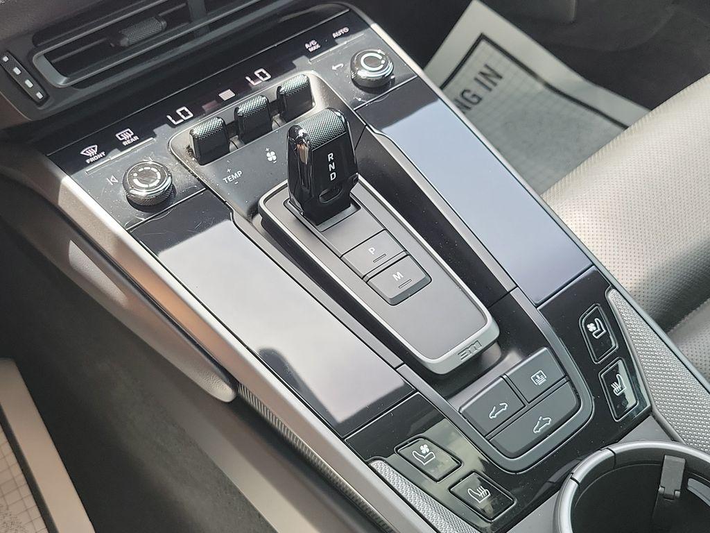 صورة مصغرة 27 لـ 2021 Porsche 911 CARRERA