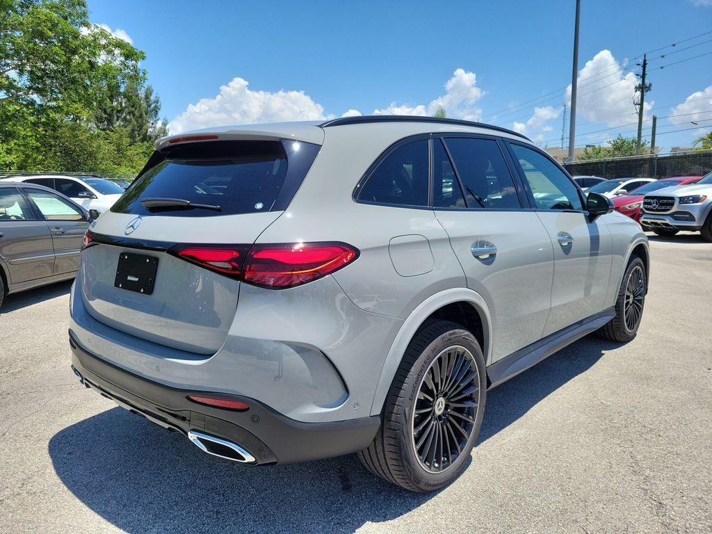 2026 Mercedes-BENZ GLC — фото 6