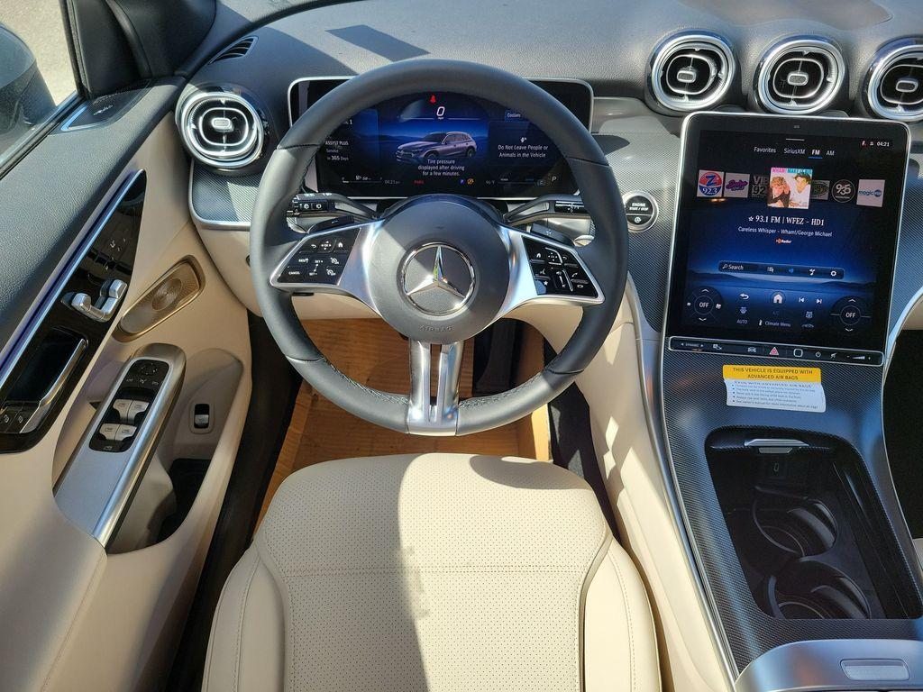 2026 Mercedes-BENZ GLC — миниатюра 13
